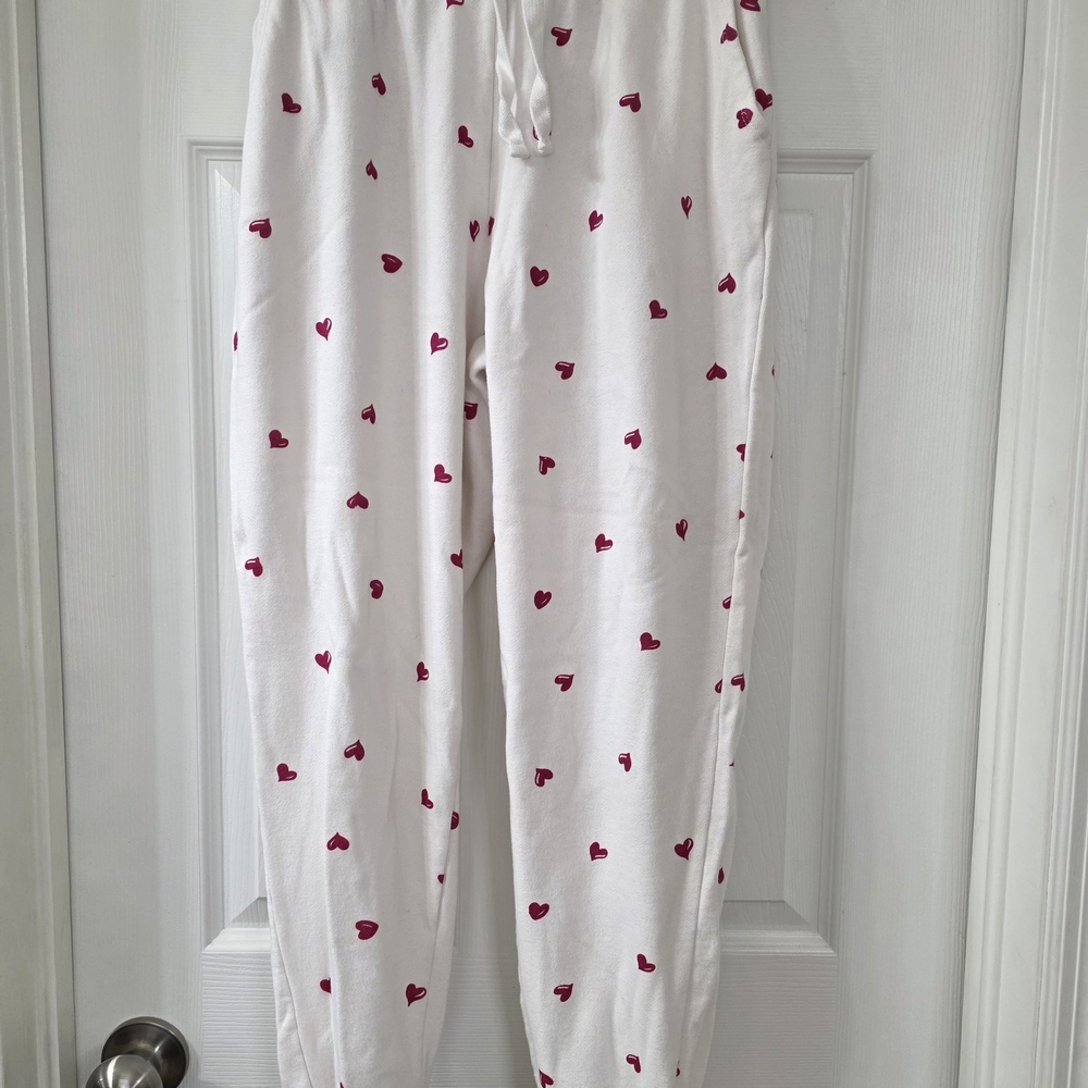 Colsie White Joggers with Pink Heart Pattern